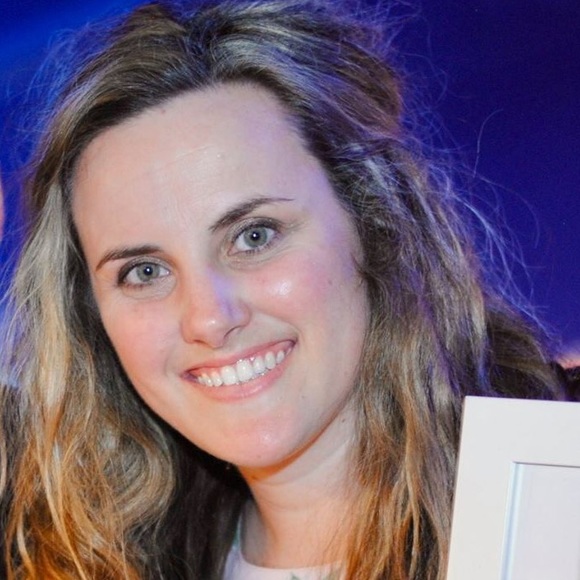 Meet your Posher, Abigail - Picture 2 of 3